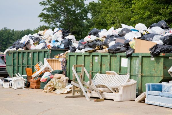 The Rules and Penalties for Throwing Trash in Dumpsters, Granite Dumpsters South Shore MA